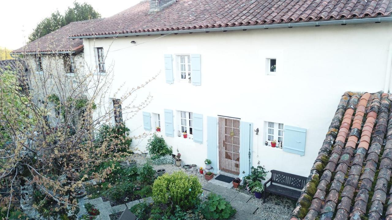 La Maison Des Fleurs Montemboeuf Exterior photo